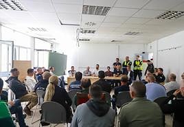 Imagen de archivo de una asamblea de la Policía Local de Motril antes de Semana Santa.