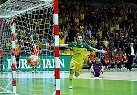 Mati Rosa regresa tras ser expulsado durante el primer partido del 'play off'.