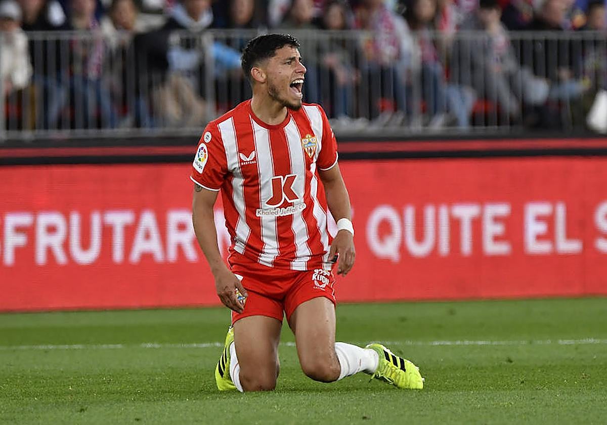 El fútbol de Robertone llama la atención en Europa.