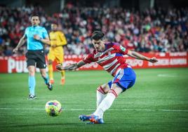 Carlos Neva, en un partido de esta temporada.