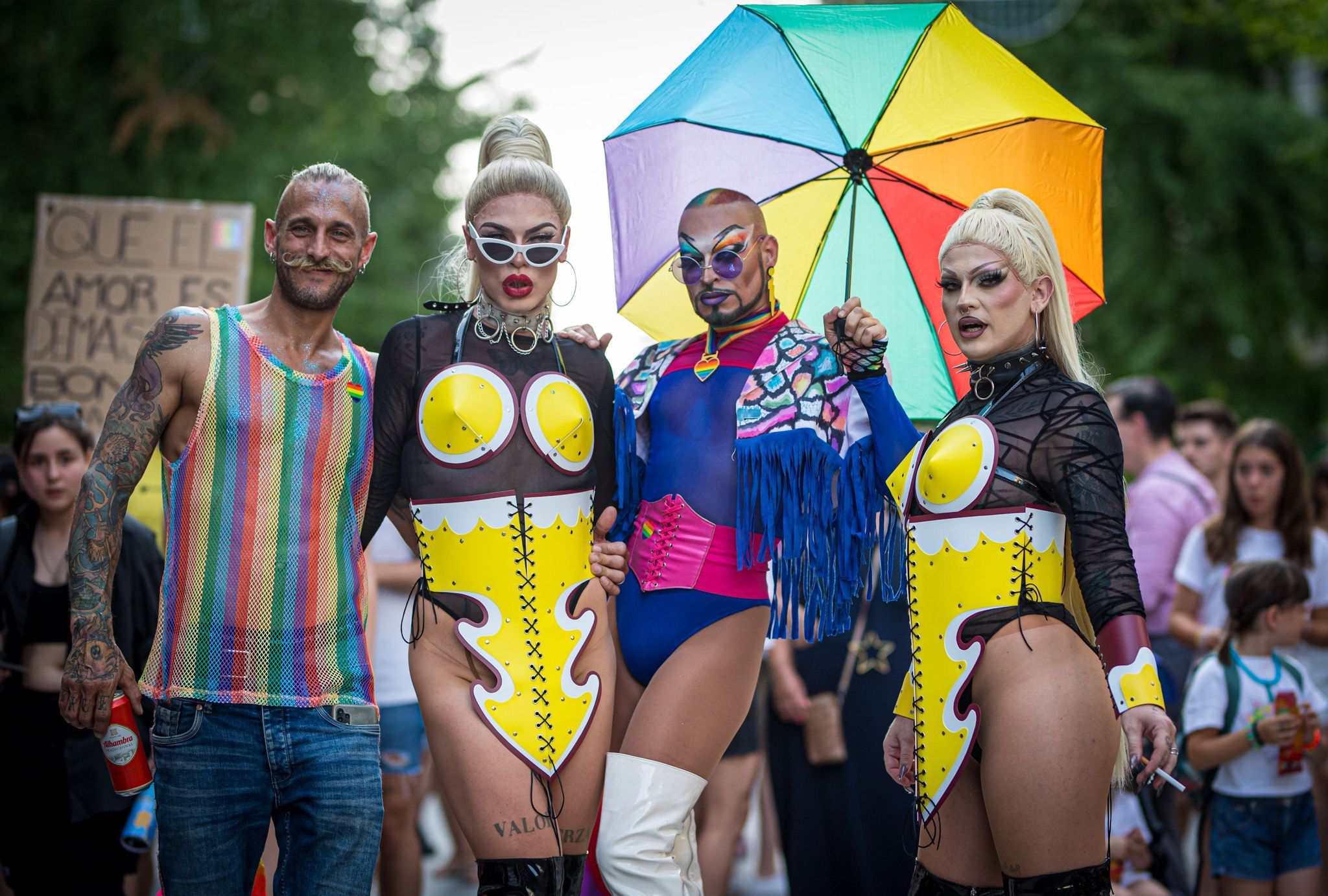 La manifestación del orgullo LGTBI de Granada, en imágenes