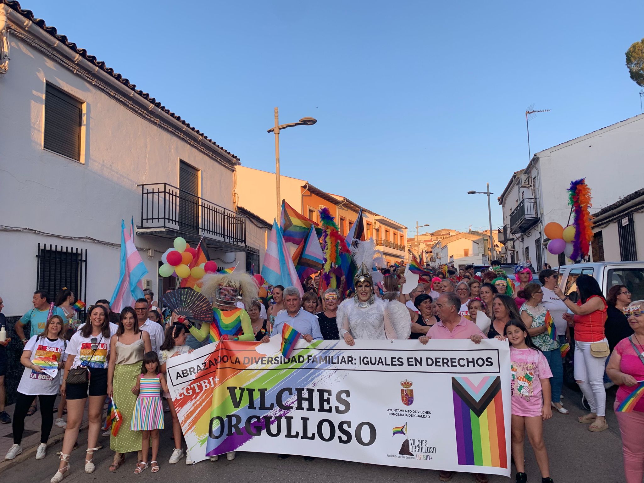 Cabecera de la manifestación del Orgullo en Vilches.