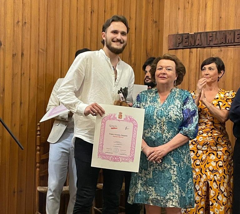 Pablo Heredia y Pilar Parra en la entrega del premio.