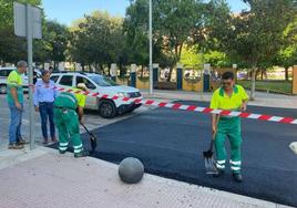 Resalte construido en el Paseo de España, junto al parque del Bulevar.