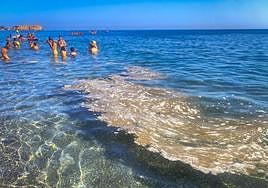 La playa de La Guardia, ayer.