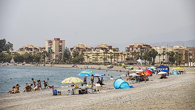 Imagen después - El antes y el después de las playas de Granada