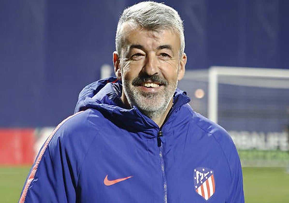 Óscar Fernández en su etapa como entrenador del filial del Atlético de Madrid.
