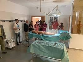 Simulador de quirófano existente en la Facultad de Ciencias de la Salud de la UAL.