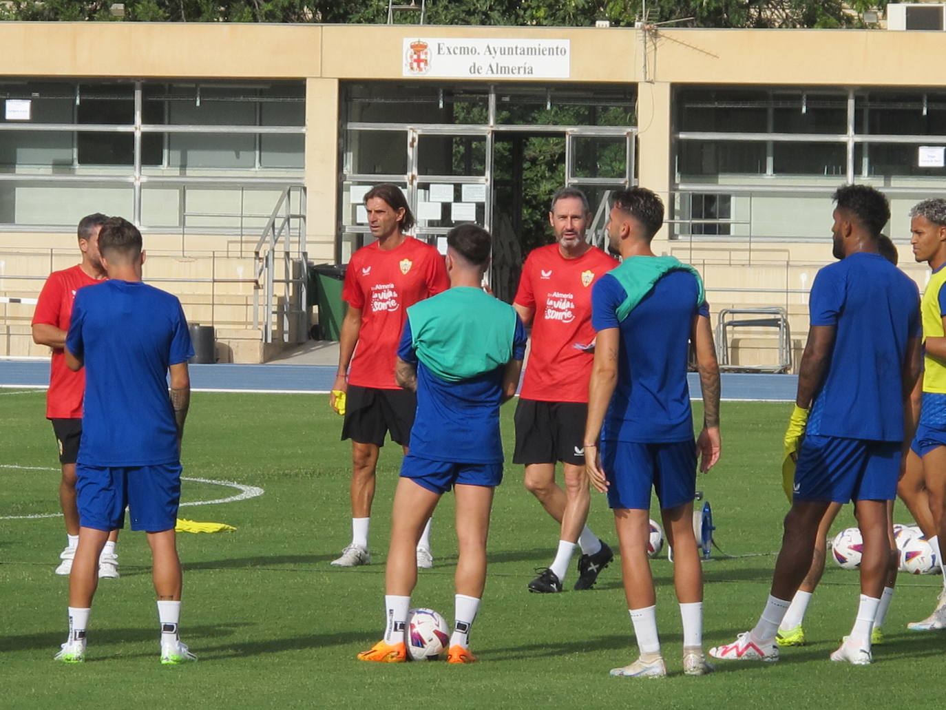 El primer entrenamiento de la UDA de Vicente Moreno, en imágenes