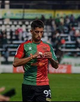 Cristian Olivera ha destacado en el Boston Ríver uruguayo