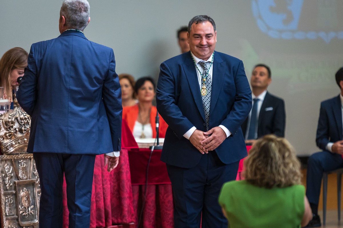 Las imágenes de la constitución de la Diputación de Granada