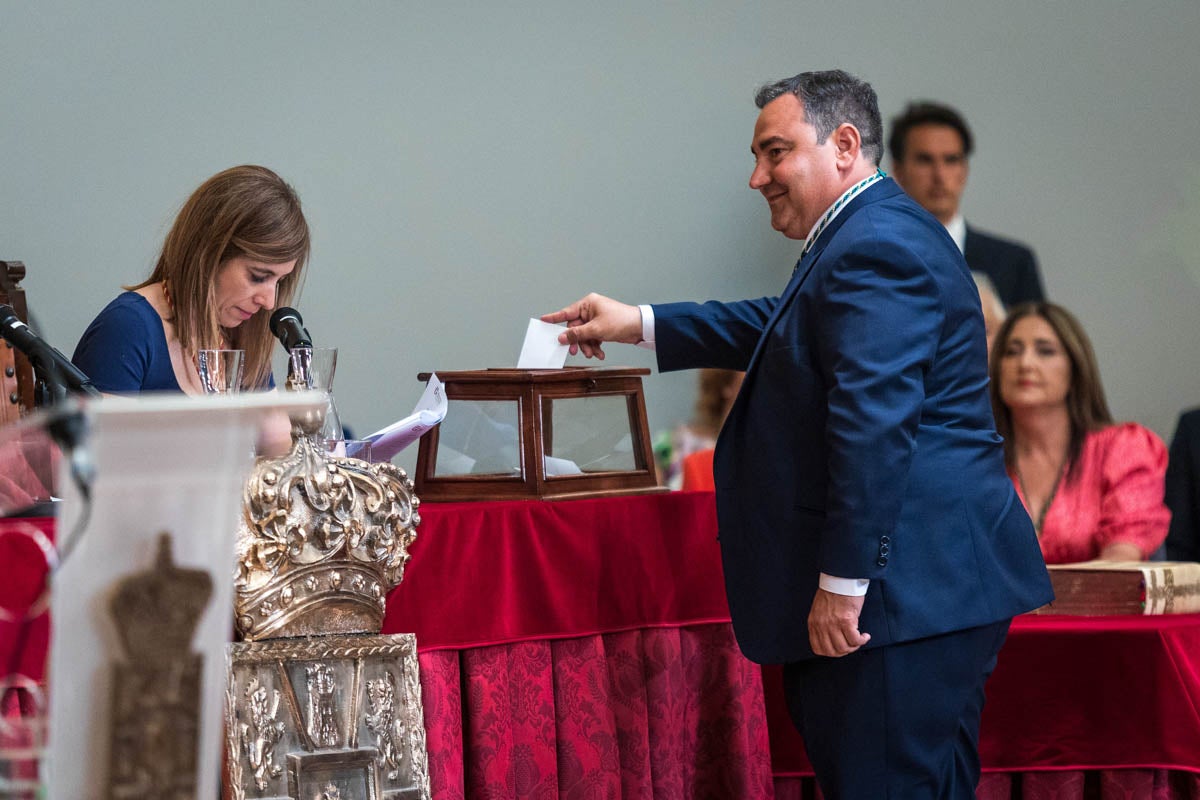 Las imágenes de la constitución de la Diputación de Granada