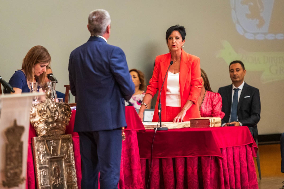 Las imágenes de la constitución de la Diputación de Granada