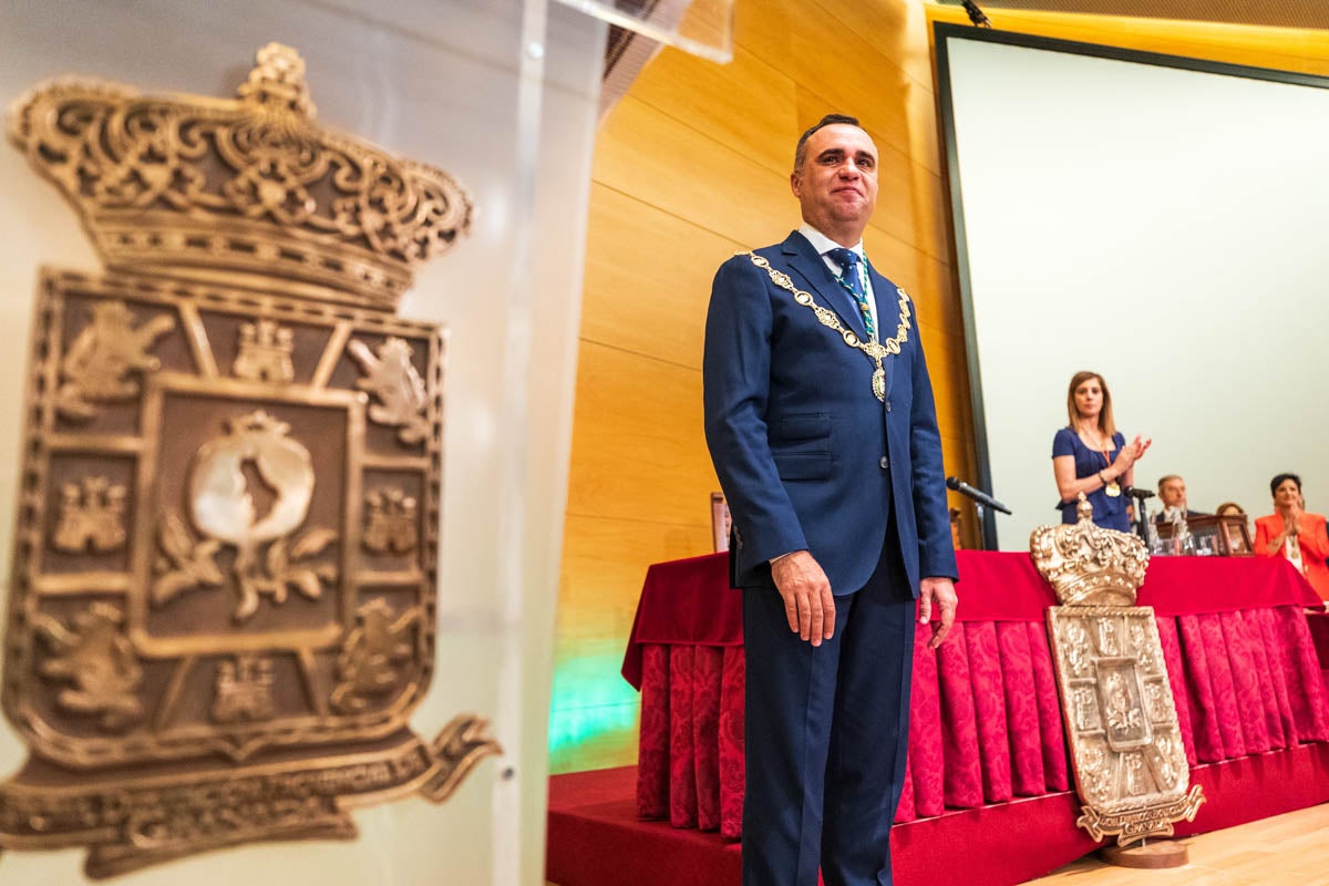 Las imágenes de la constitución de la Diputación de Granada