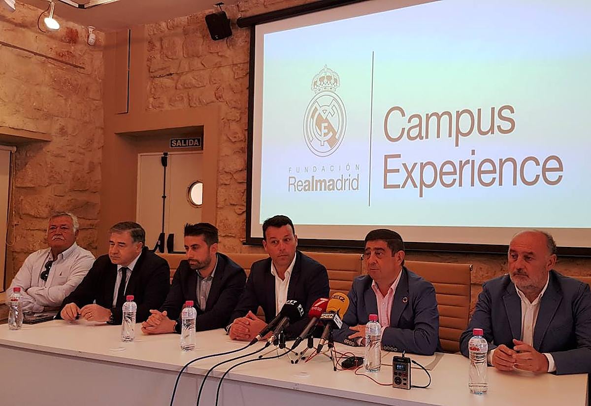 Presentación del Campus Experience de la Fundación Real Madrid, en abril.