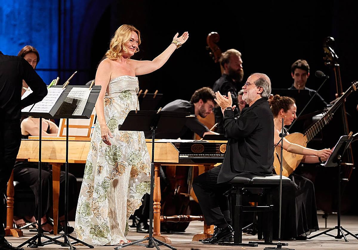 Magdalena Kozena y Andrea Marcon, al finalizar una de las arias del concierto de anoche.