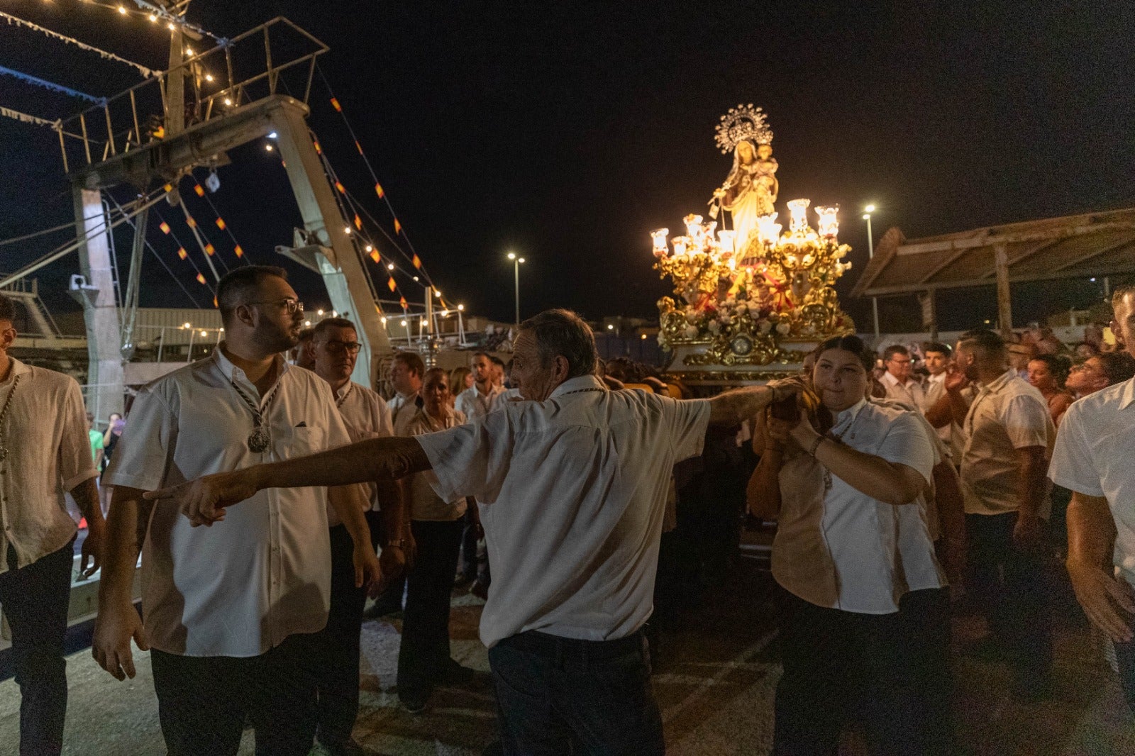 Espectaculares imágenes de la procesión de la Virgen del Carmen en Motril