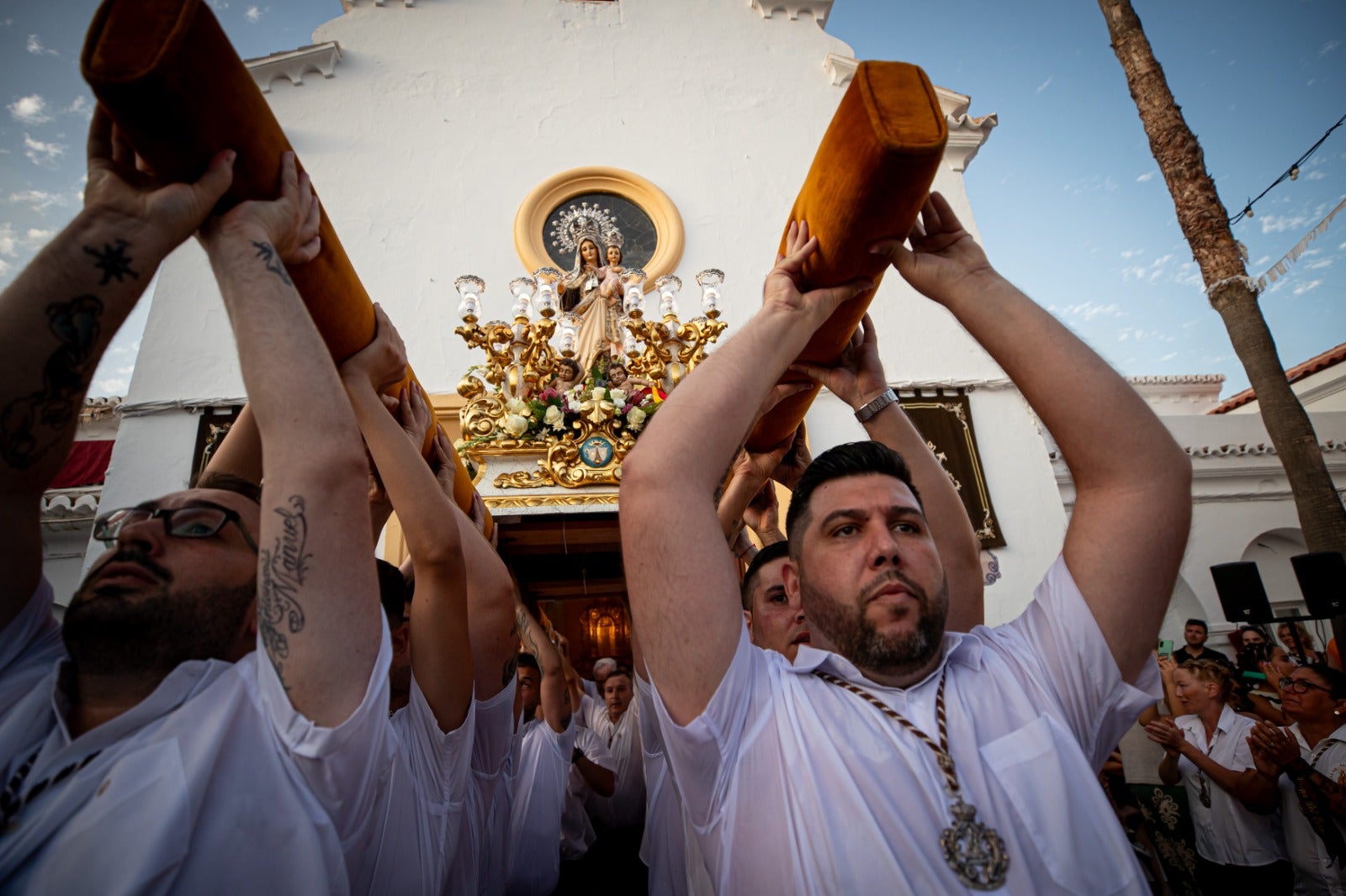 Espectaculares imágenes de la procesión de la Virgen del Carmen en Motril