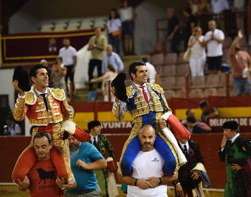 Lo mejor de la tarde de toros en Roquetas de Mar en fotos