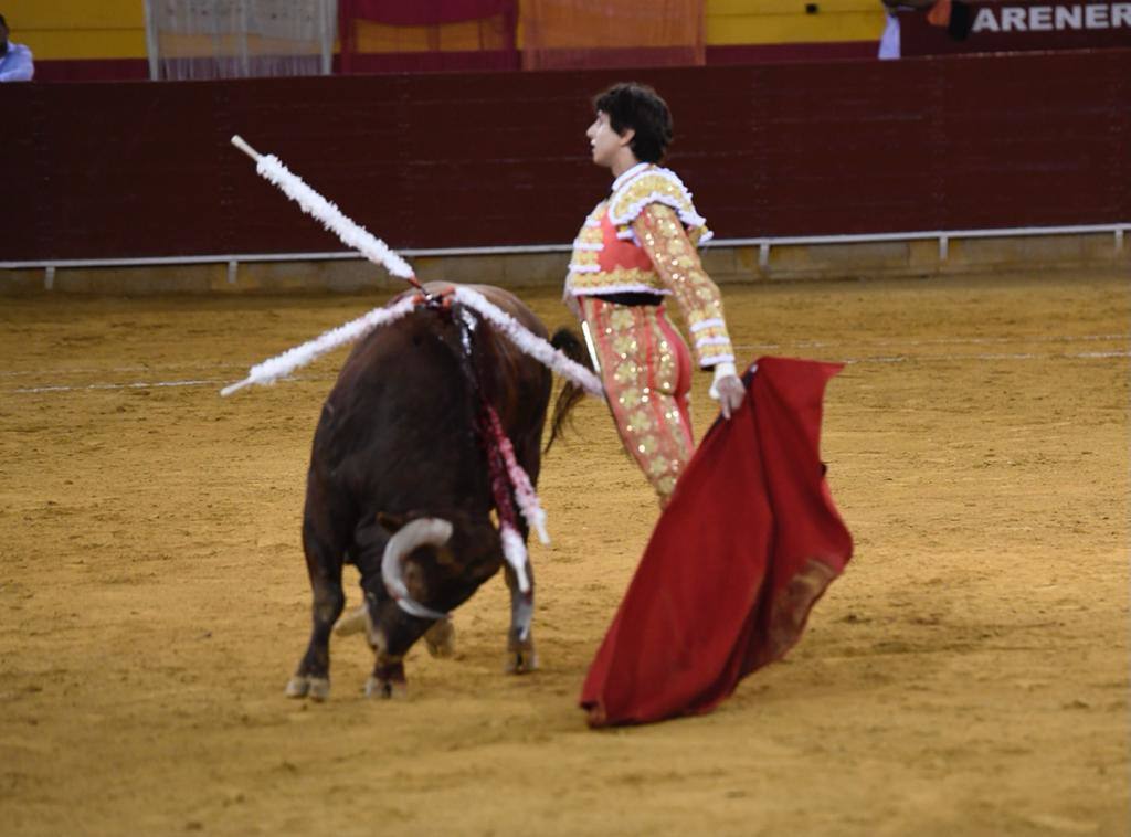 Lo mejor de la tarde de toros en Roquetas de Mar en fotos