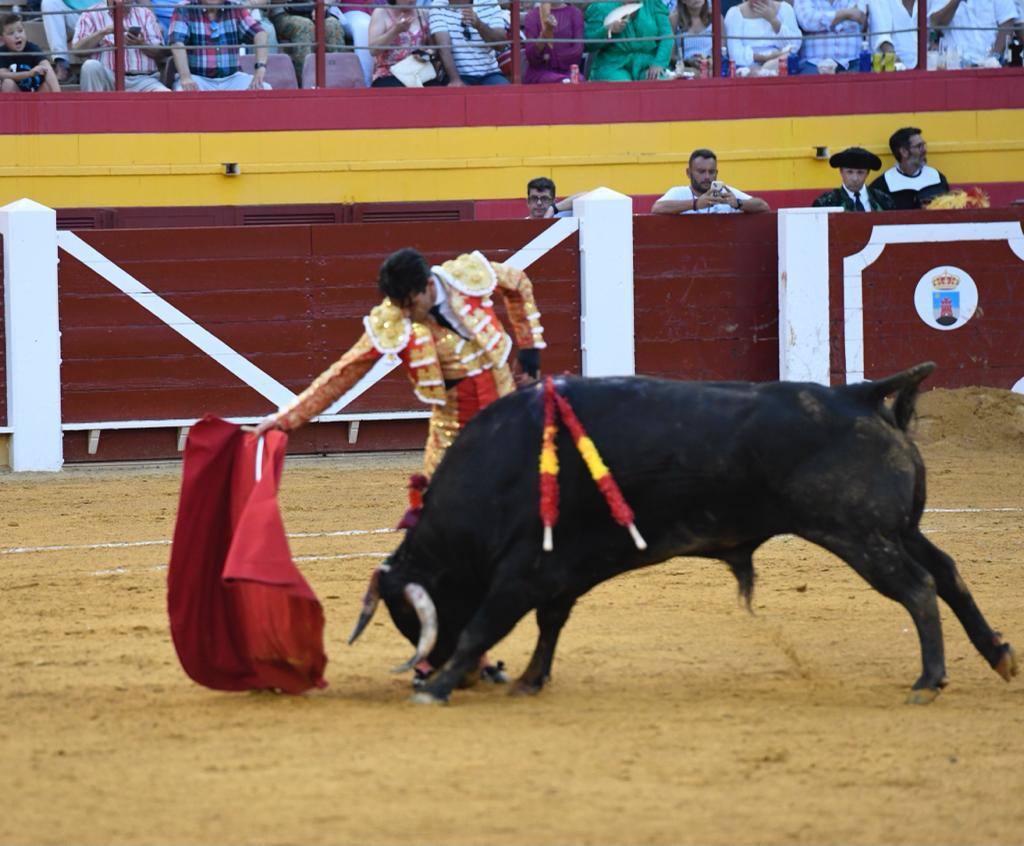 Lo mejor de la tarde de toros en Roquetas de Mar en fotos