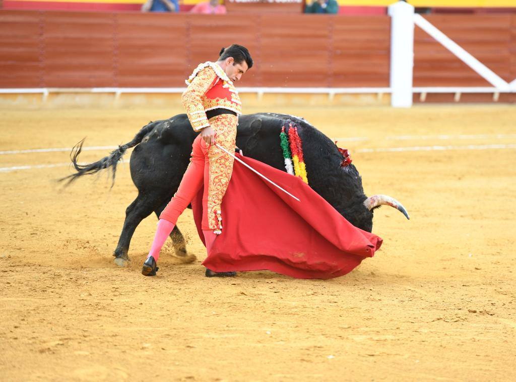 Lo mejor de la tarde de toros en Roquetas de Mar en fotos