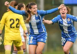 Carlota Suárez celebra uno de los ocho goles de este curso.