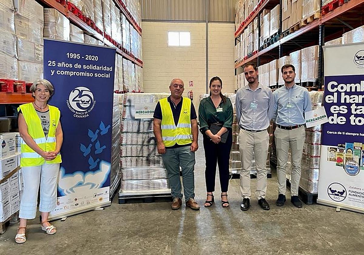 Mercadona entrega 68 toneladas de alimentos al Banco de Granada