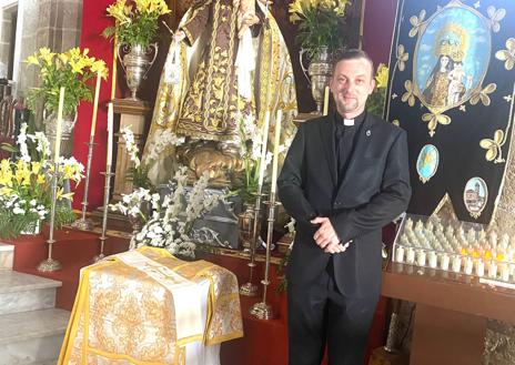 Imagen secundaria 1 - Tenemos diácono nuevo en la parroquia