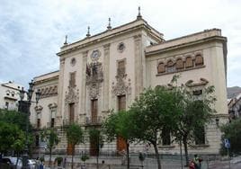 Edificio del Ayuntamiento de Jaén en la plaza de Santa María.