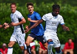 El Bilal Touré se estrenó con la camiseta del Atalanta.