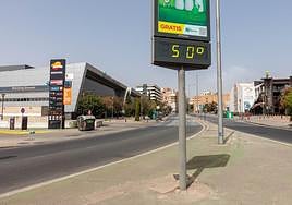 El termómetro de Neptuno ha marcado 50 grados en el mediodía de este miércoles.