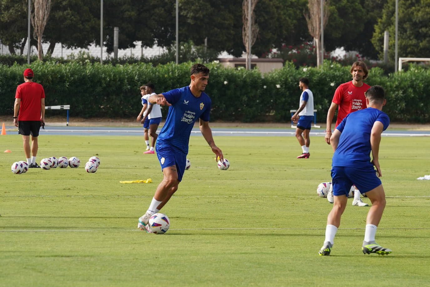 El Almería &#039;afila las garras&#039; para su primer partido de Liga