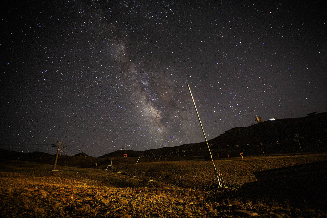 Espectaculares imágenes de las Perseidas desde Sierra Nevada