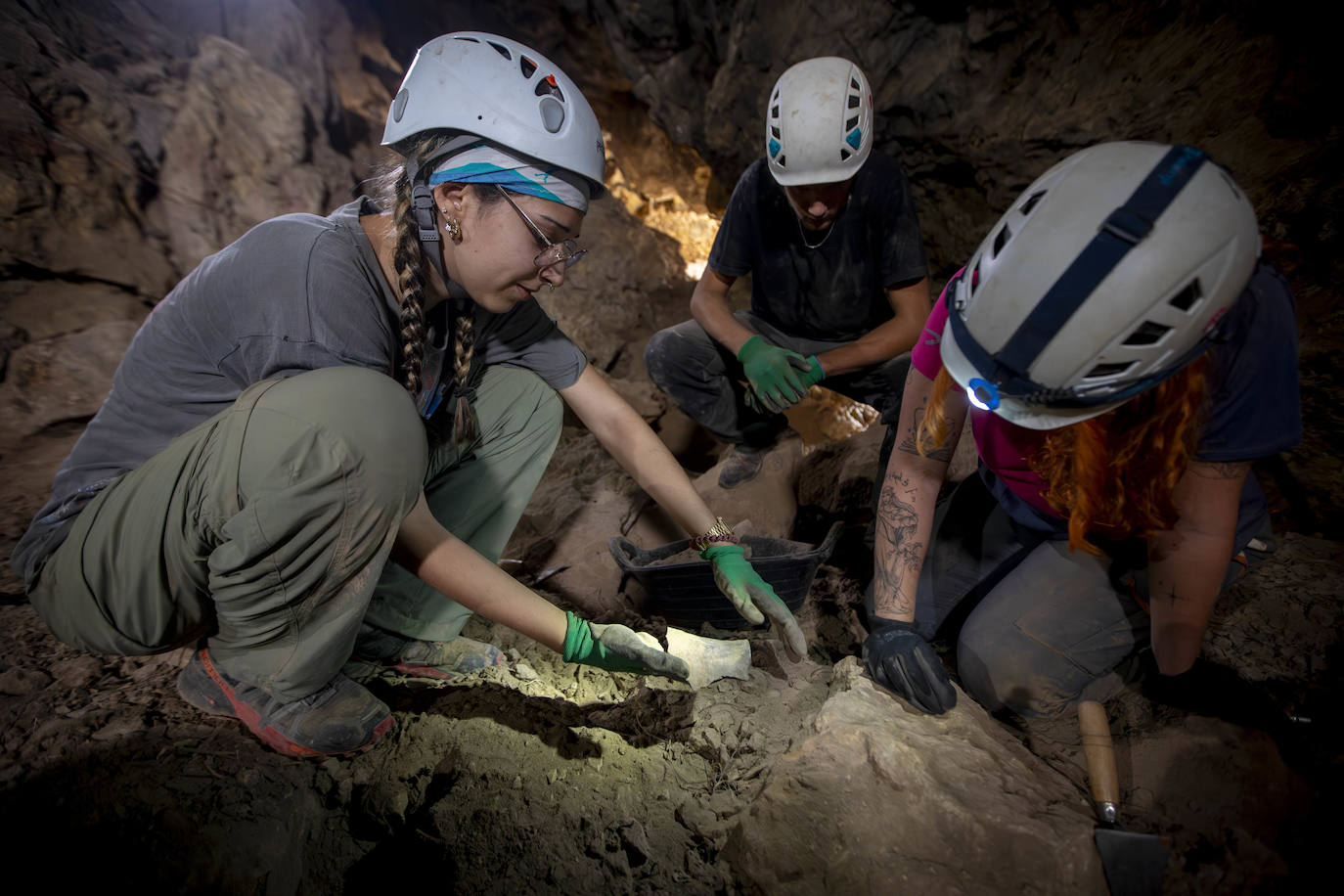Las imágenes de la imponente Cueva de los Murciélagos de Granada