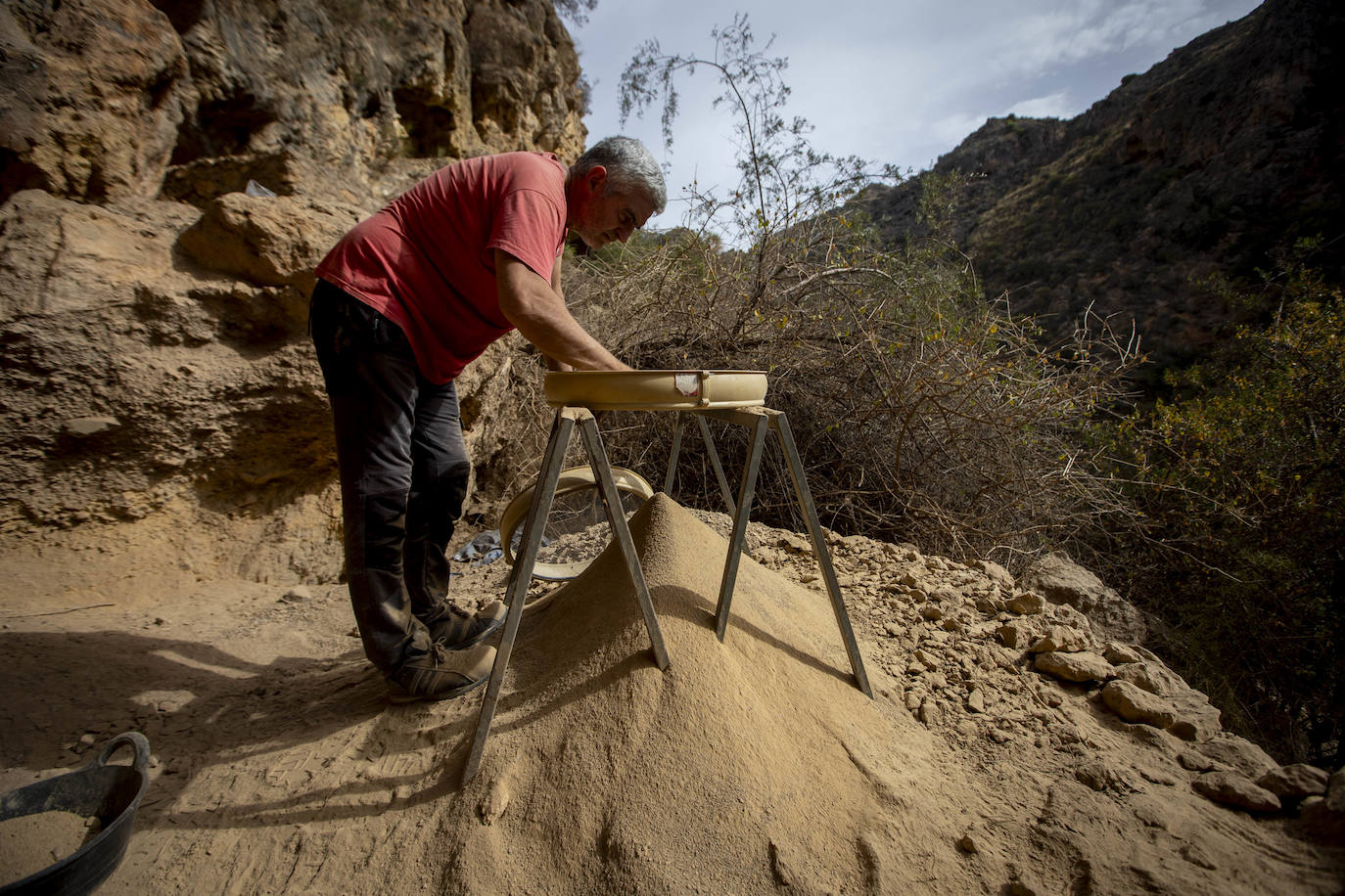 Las imágenes de la imponente Cueva de los Murciélagos de Granada