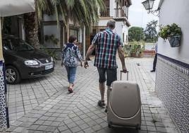 Almería se mantiene como bastión del apartamento turístico en junio