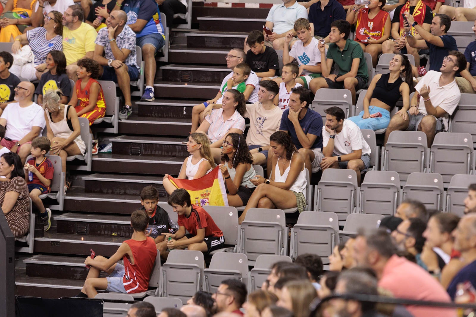 Encuéntrate en la grada del Palacio durante el España-República Dominicana