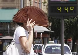 Aemet anuncia una nueva ola de calor con alertas amarilla y naranja en Andalucía desde este domingo.