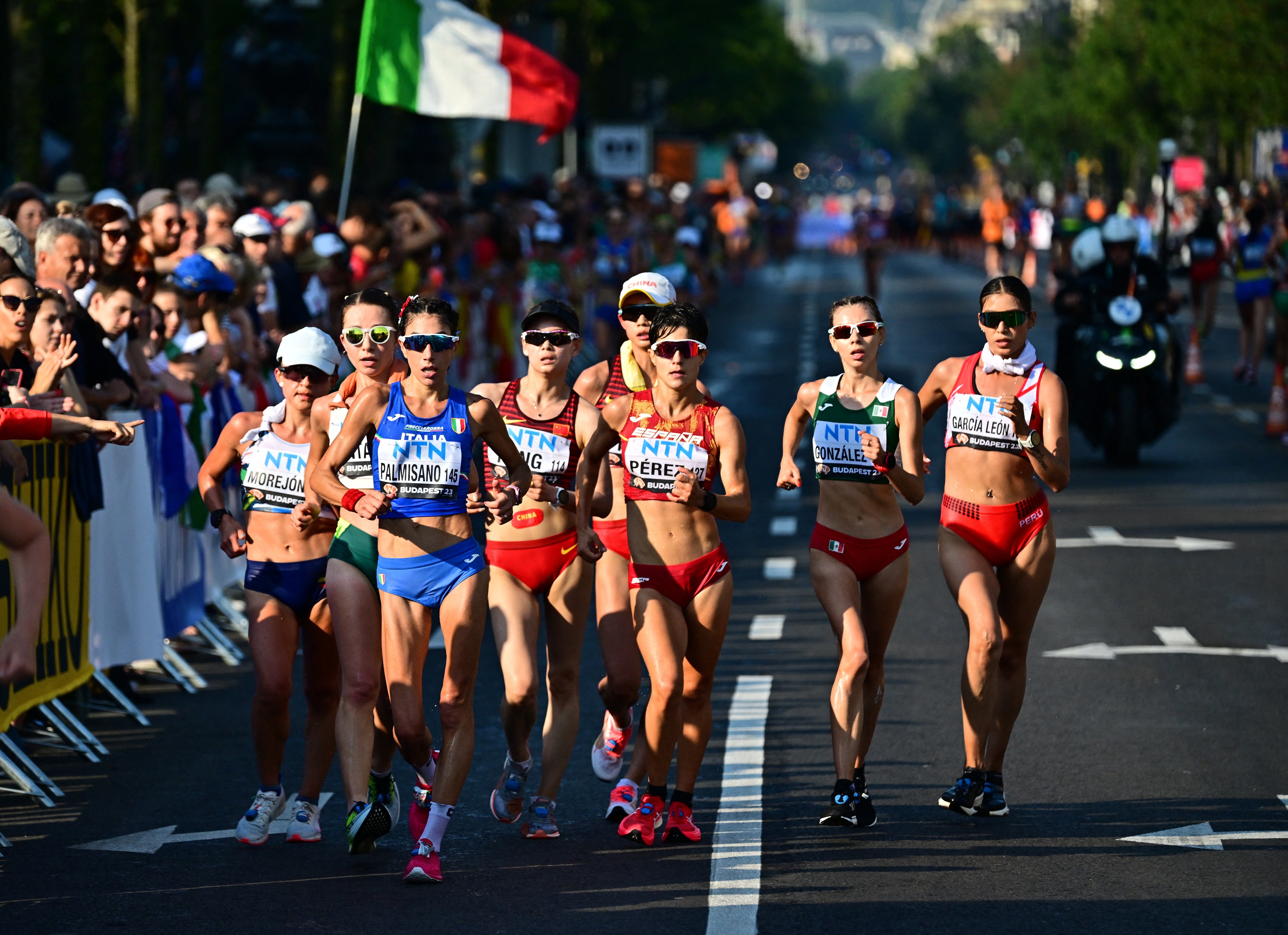 Las imágenes de la carrera y la celebración de María Pérez