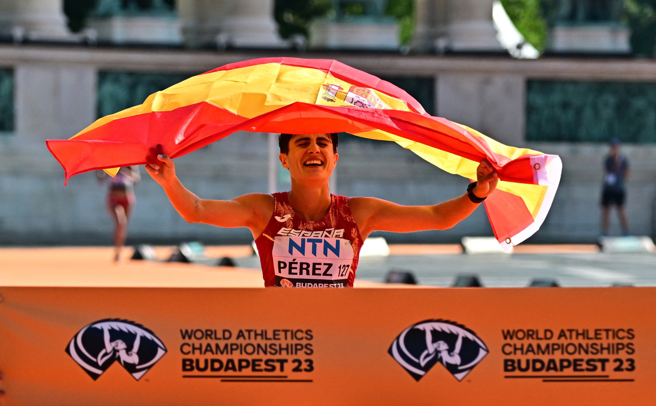 Las imágenes de la carrera y la celebración de María Pérez