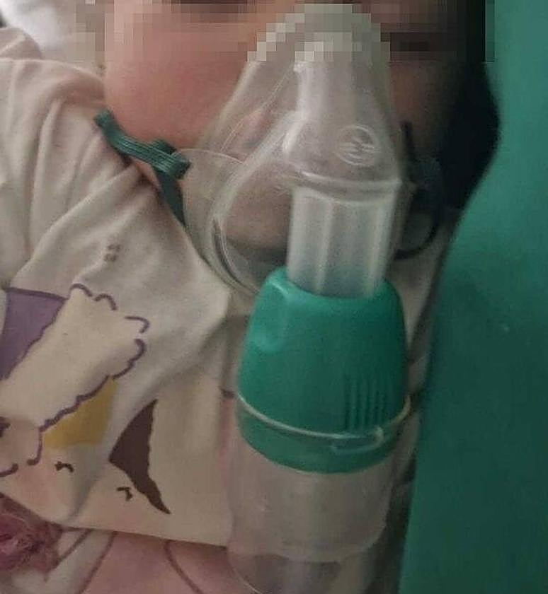 Carmen, de un año de edad, estuvo ingresada una semana por la bronquiolitis.