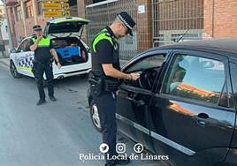 Uno de los controles de tráfico efectuado por la Policía Local con motivo de la última campaña de la DGT.