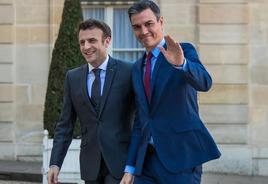 Pedro Sánchez y Emmanuel Macron.