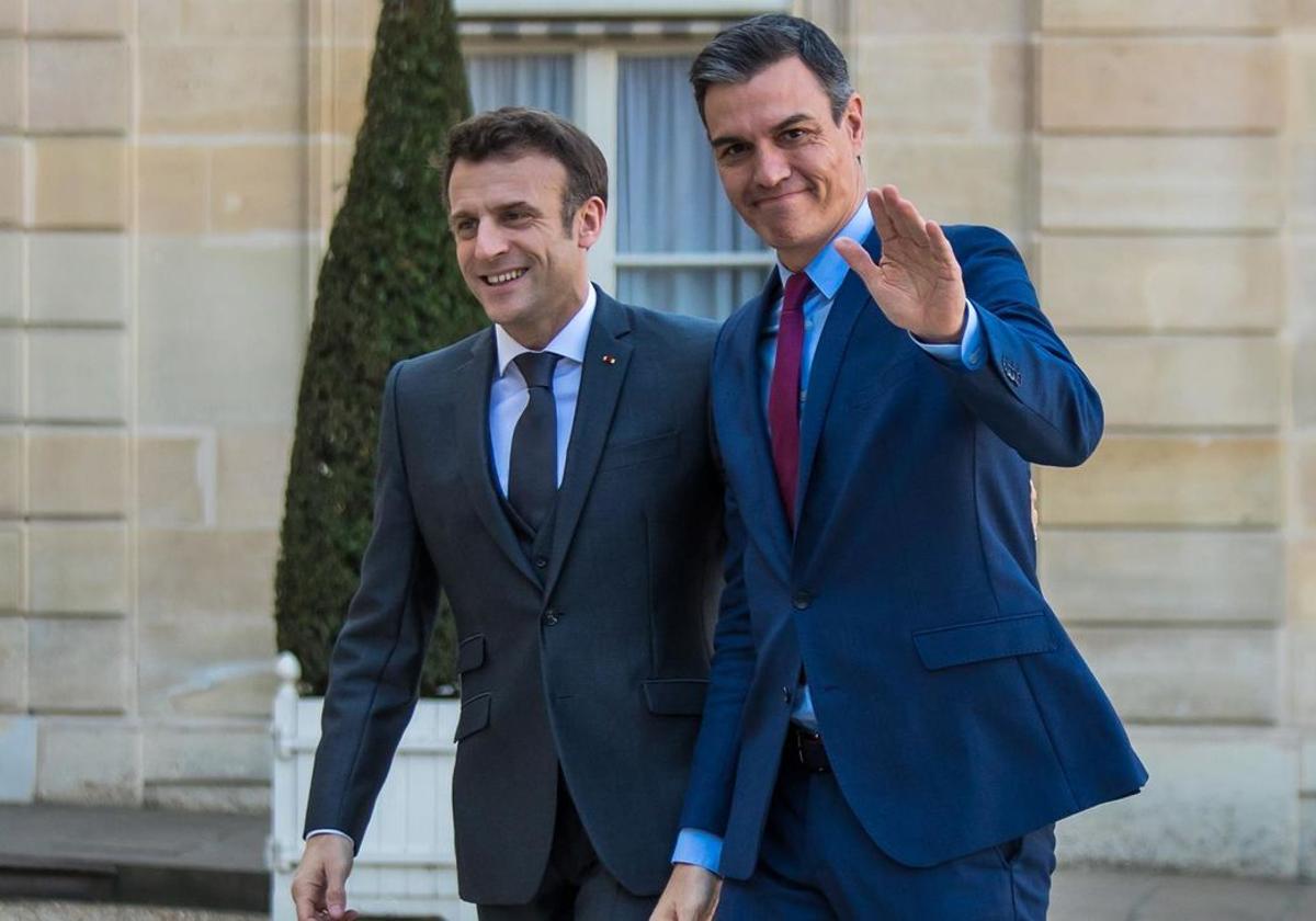 Pedro Sánchez y Emmanuel Macron.