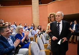 Joaquín Tapia, colaborador de IDEAL, en su último acto público: el homenaje que le otorgó IDEAL ALMERÍA en su 50 aniversario por medio siglo de colaboraciones literarias.