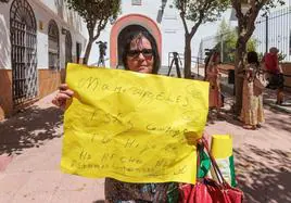 Rosario, frente a la iglesia Divina Pastora de Motril.