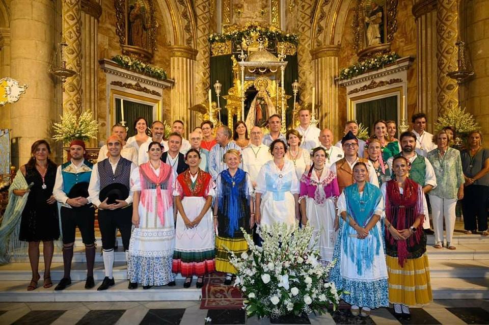 Corporación municipal de Almería, durante la ofrenda floral a la Virgen del Mar de este año.