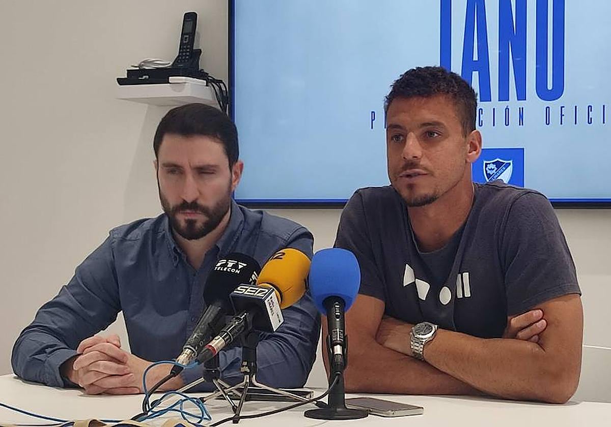 Miguel de Hita y Tano Bonnín, en la presentación del central como fichaje de esta temporada.