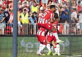 Cada punto logrado en septiembre merece ser celebrado por la entidad de los rivales.